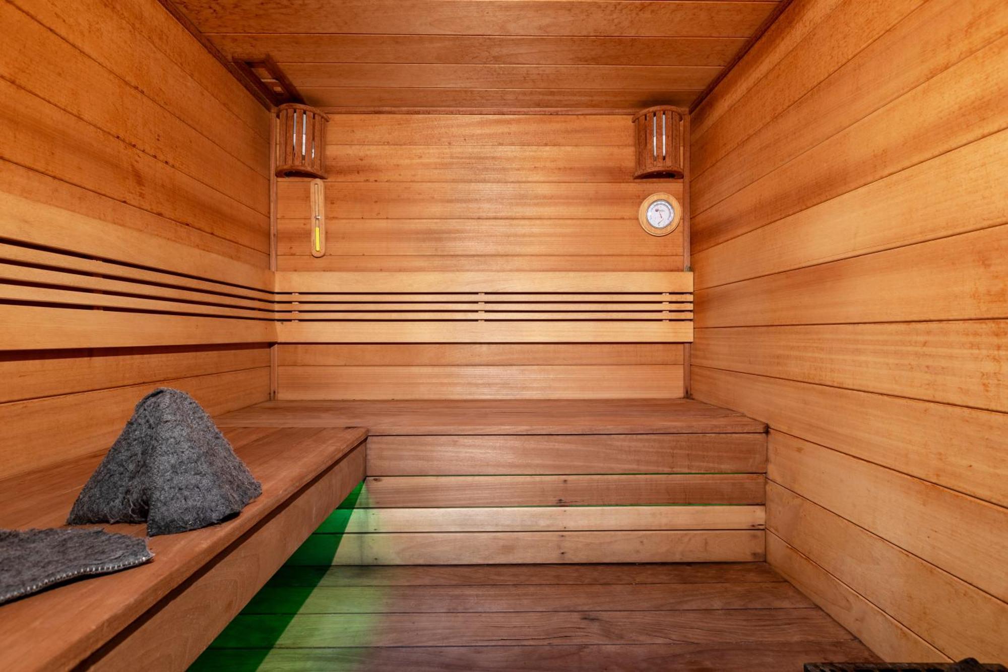 Tree House Relax Park Hotel Chişinău Eksteriør billede
